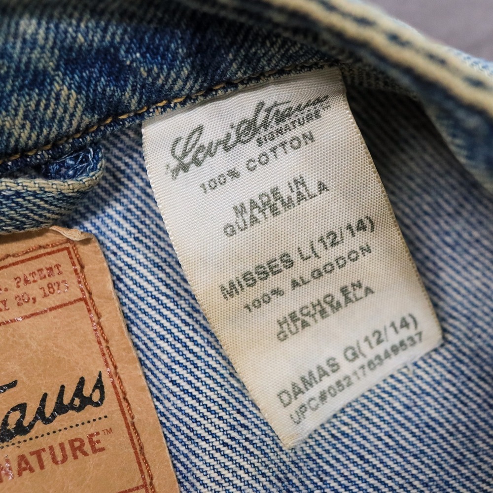 Levi Strauss Signature Denim Trucker Vest Women Size L Blue Faded Distressed Y2K - Picture 3 of 14